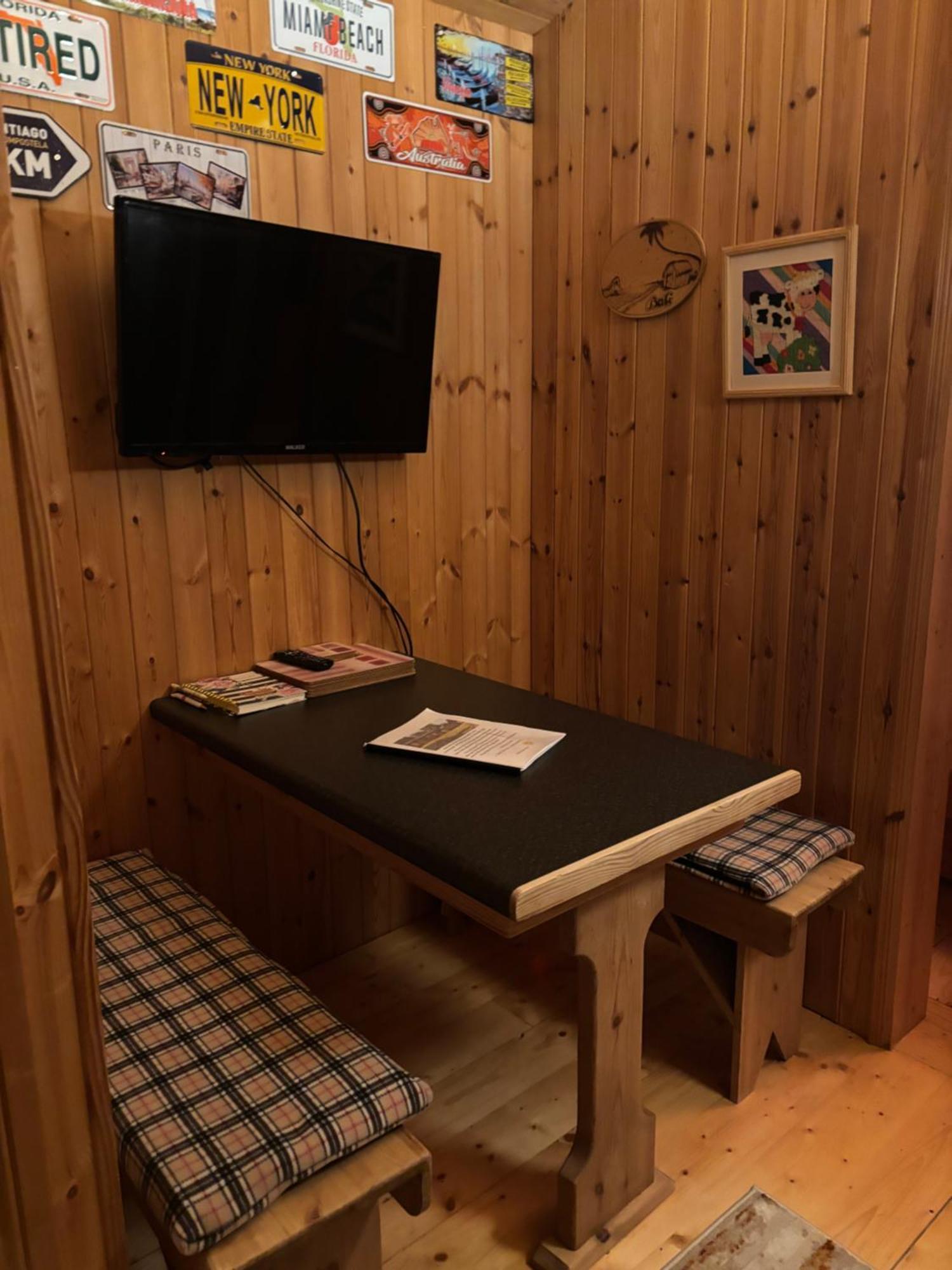 Cosy Countryside Log Cabin Kilkenny Dış mekan fotoğraf